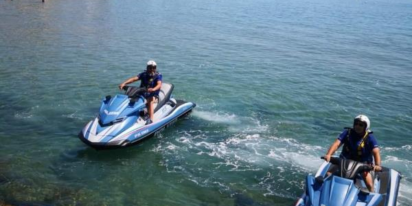 images Venti associazioni del Crotonese contro gli acqua scooter 