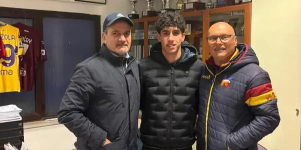 images La giovane promessa della Kennedy Andrea Ciancio firma per l'Us Catanzaro 1929 