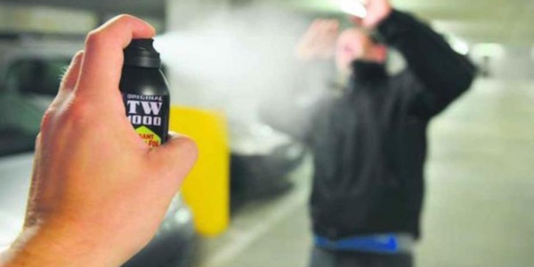 images Spruzzano spray al peperoncino in discoteca a Catanzaro, ambulanze e carabinieri sul posto