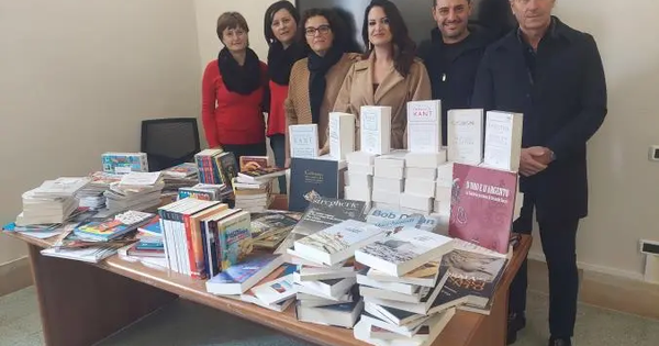 Taurianova Capitale del Libro 2024, arrivati altri 300 testi nella biblioteca Renda images Taurianova Capitale del Libro 2024, arrivati altri 300 testi nella biblioteca Renda