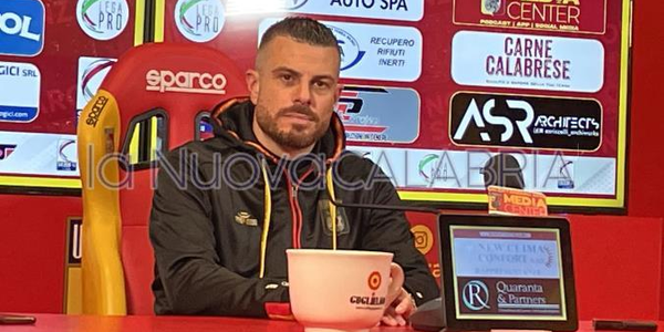 images Catanzaro-Monopoli, mister Milani: "Questo atteggiamento ci accompagni fino alla fine"