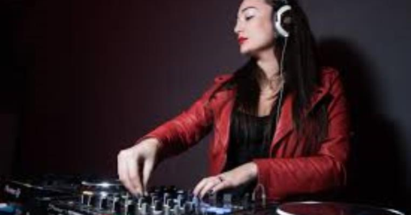 Il Capodanno in piazza a Castrovillari sarà firmato dalla dj e artista musicale internazionale Greta Tedeschi images Il Capodanno in piazza a Castrovillari sarà firmato dalla dj e artista musicale internazionale Greta Tedeschi