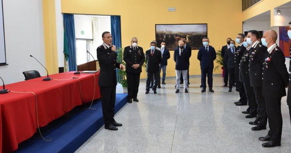 Cambio di guardia nell'Arma. Il saluto del Generale di Brigata Andrea Paterna, trasferito a Roma images Cambio di guardia nell'Arma. Il saluto del Generale di Brigata Andrea Paterna, trasferito a Roma