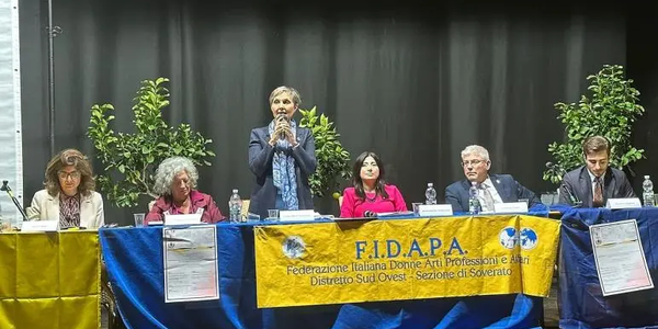 images Medio Oriente, l'analista Germano Dottori a Soverato spiega agli studenti chi c'è dietro Hamas