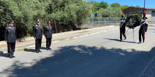 images Carabinieri senza tempo. Il ricordo del maresciallo capo Pasquale Azzolina nel giorno del 24esimo anniversario dell'omicidio 