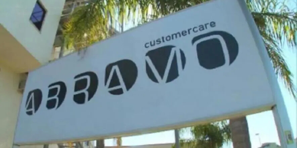 images Lavoro. Messa all'asta la società Abramo Customer care. Lo ha deciso la sezione fallimentare del Tribunale di Roma 