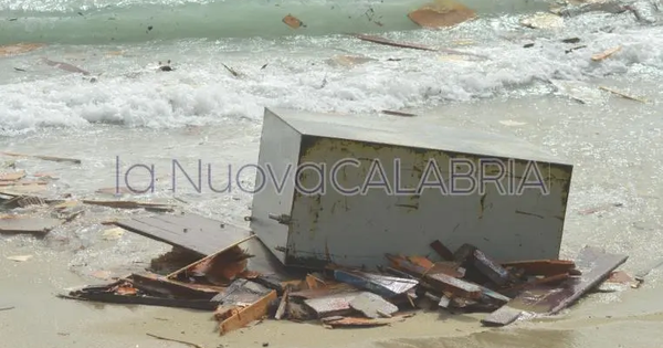 images Naufragio migranti, recuperato il corpo di un’altra vittima: il bilancio sale a 68