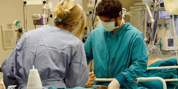 images Coronavirus. Tornano dalla Lombardia e vanno al ristorante: due donne denunciate per inosservanza della quarantena 