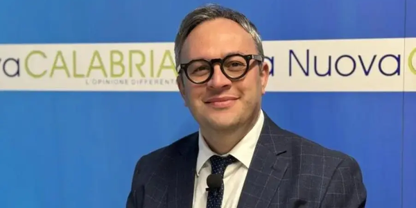 images Non aggredì l'ex compagna, ma la prese dai capelli per impedirle il suicidio: assolto giovane di Caccuri