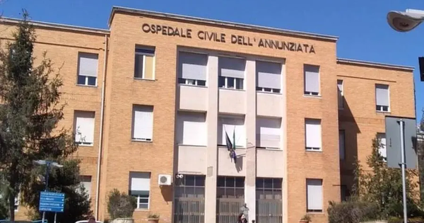images Nuovo Ospedale Cosenza, Commodaro all’On. Loizzo: "Dopo le  parole, aspettiamo atti e fatti concreti"