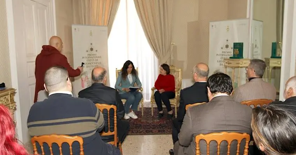 Cosenza, presentata la III edizione del Premio internazionale "Città di Gioacchino da Fiore" images Cosenza, presentata la III edizione del Premio internazionale "Città di Gioacchino da Fiore"