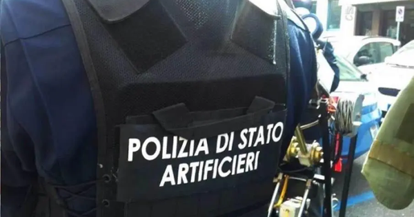 images Catanzaro, sequestrati 155 chili di articoli pirotecnici