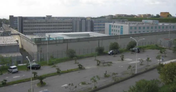 images Rivolta nel carcere di Catanzaro, la solidarietà del sindacato dei Poliziotti Fsp e quello dei Carabinieri Unarma