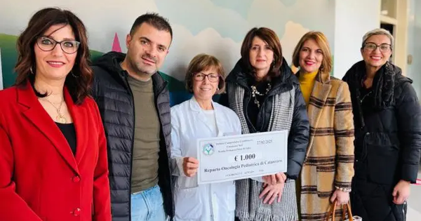 images Il plesso 'Passo di Salto' dell'IC Casalinuovo dona mille euro alla pediatria della "Dulbecco" di Catanzaro